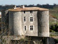 CHATEAU EXOUDUN PROXIMITE GITE DEUX SEVRES